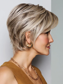 raquelwelch-A-posh-premiere2